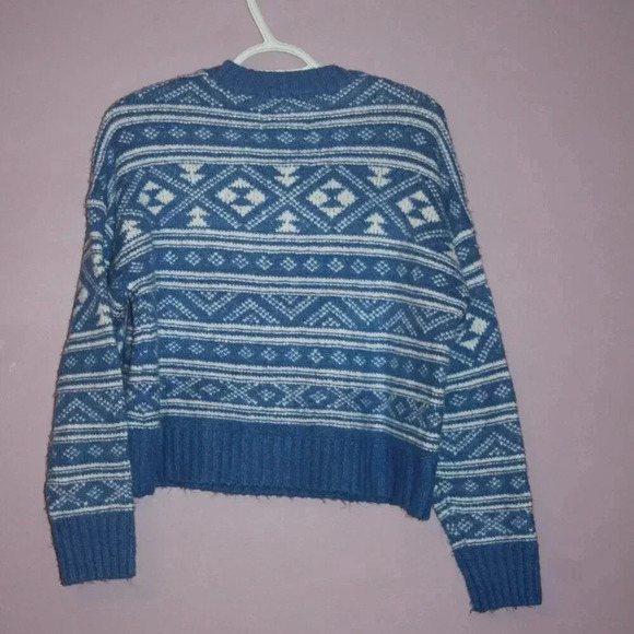 American Eagle Crew Sweater Medium - Picture 13 of 13